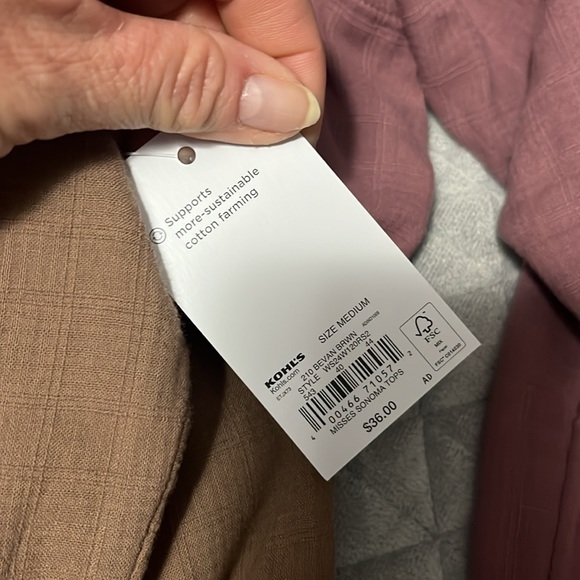 Button down shirts - Picture 3 of 3